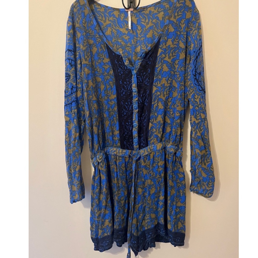 Free people long sleeve romper // Jumpsuit